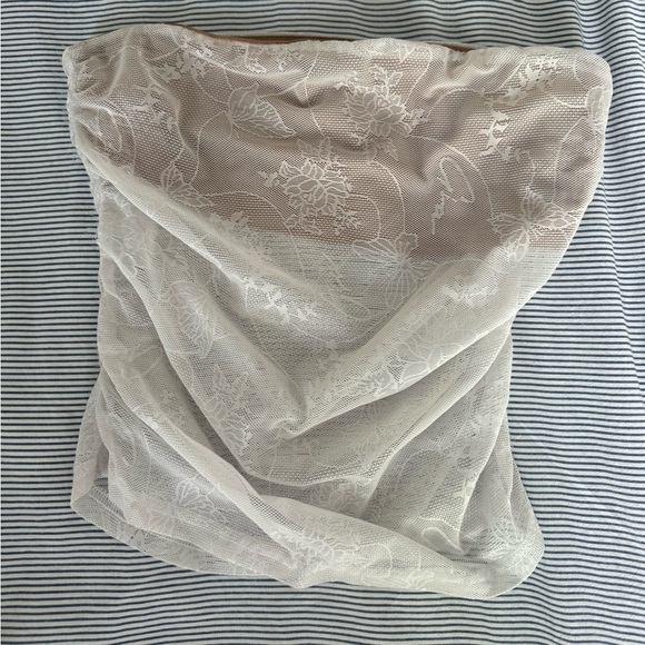 I am Gia top - Picture 3 of 4